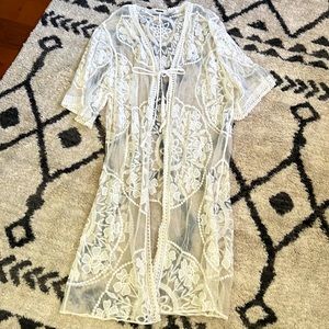 🌟 Swim Lace Floral Design Cover-Up!